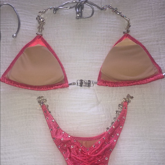 Ravish Sands Competition Bikini! 💕 - Picture 3 of 5